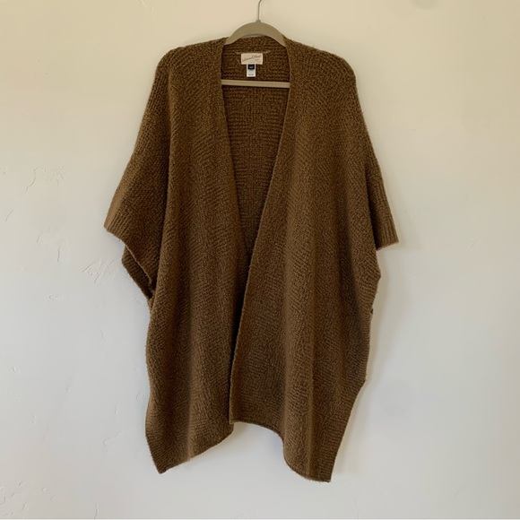 Oversized Shawl Sweater - Picture 2 of 8